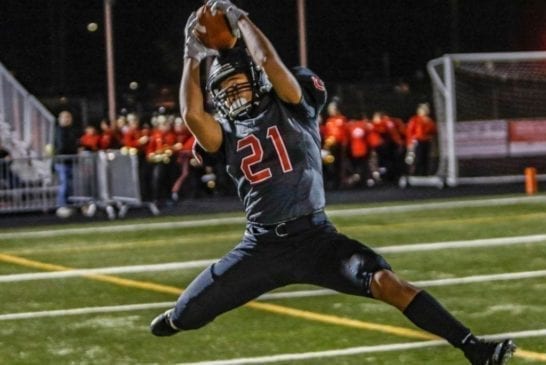 camas-high-school-football-wide-receiver-drake-owen-making-tough-sideline-catch