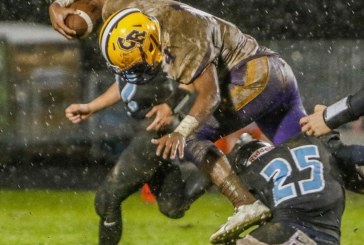 Hockinson posts victory over Columbia River in Friday night's football game