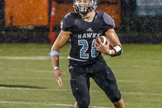 hockinson-high-school-football-runing-back-gannon-kytola-against-black-hills-high-school-football