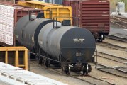 Port of Vancouver commissioners renew controversial oil terminal lease