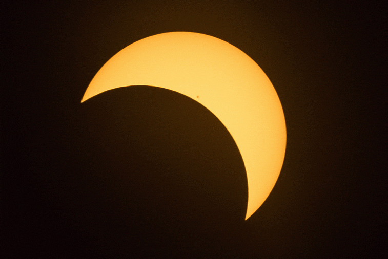 solar-eclipse-IMG_4114-copyright-Mike-Schultz