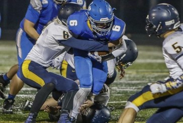 La Center to return to state playoffs after lopsided win over Forks