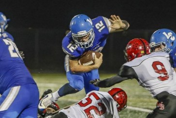 La Center advances to state quarterfinals