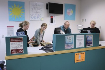 Battle Ground students land jobs through experience operating bank at high school