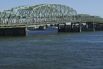 Clark County Council divided over I-5 Bridge resolution
