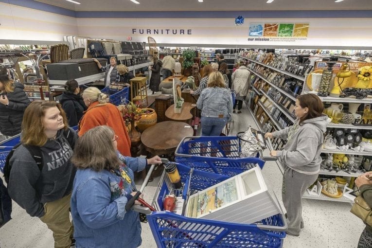 Hundreds line up for new Goodwill Store grand opening