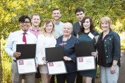 WSU Vancouver recognizes outstanding business students for their consulting work