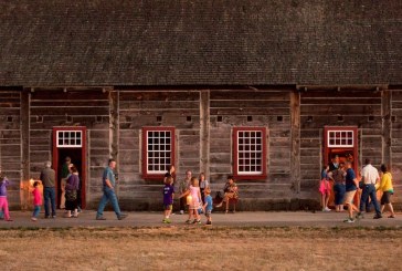 Campfires & Candlelight event recreates night of historic fire at Fort Vancouver