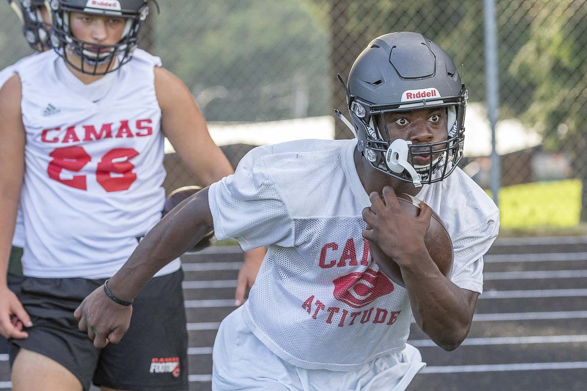 Camas running back Jacques Badalato-Birdsell and the Papermakers have their eyes on a big prize this year. They want to be league champions, and more, in 2019. Photo by Mike Schultz