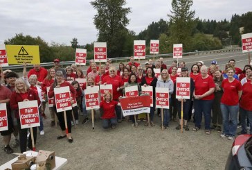 La Center teachers could strike without a new contract by next Tuesday