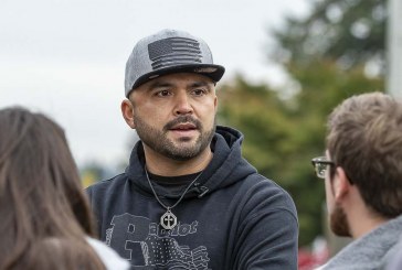Portland Police lieutenant cleared over messages exchanged with Patriot Prayer leader Joey Gibson