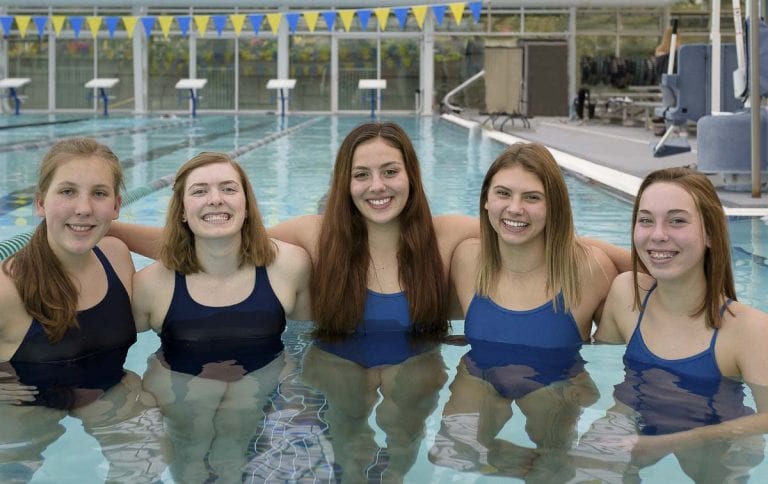 State swimming: A true team effort at La Center | ClarkCountyToday.com