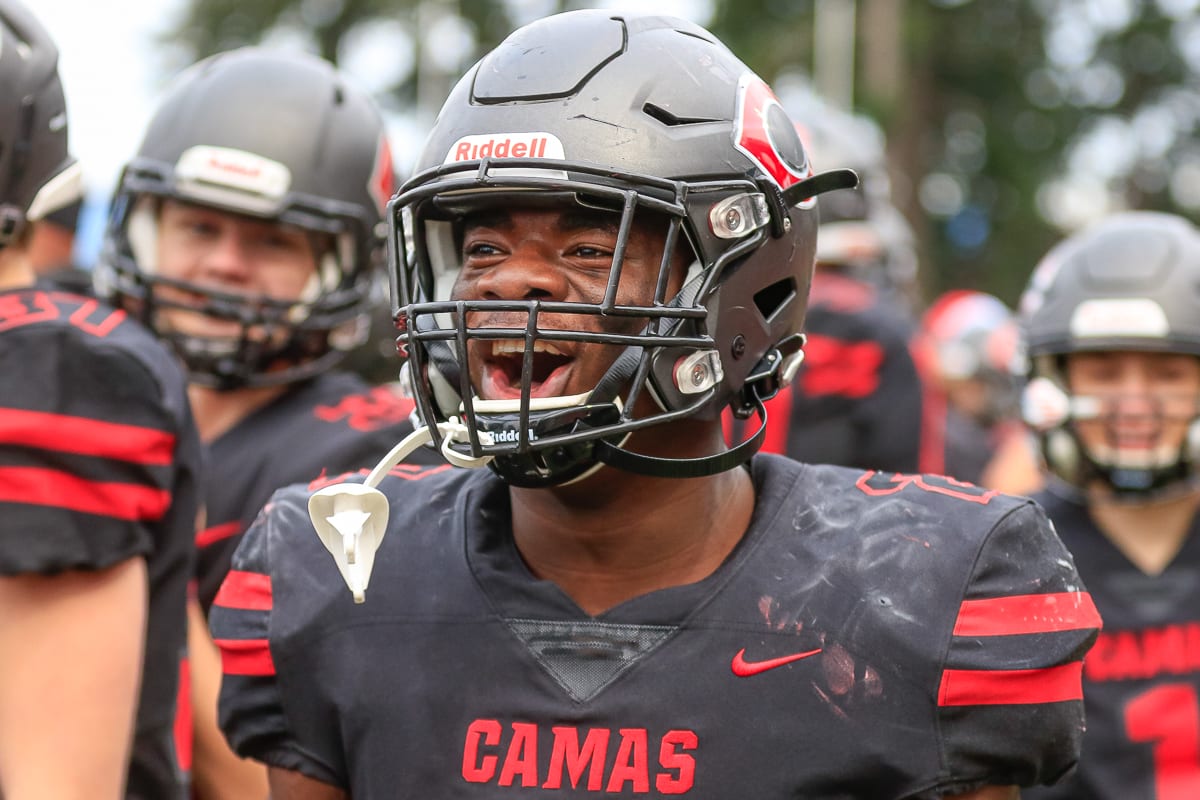 Camas Papermakers look to complete an undefeated season when they take on the Bothell Cougars in the 4A state title game Saturday.