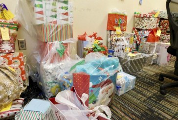Giving Tree makes holiday special for Ridgefield students