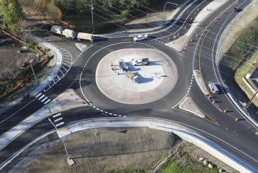 New sign notifies drivers not to block roundabout on SR 14 in Washougal