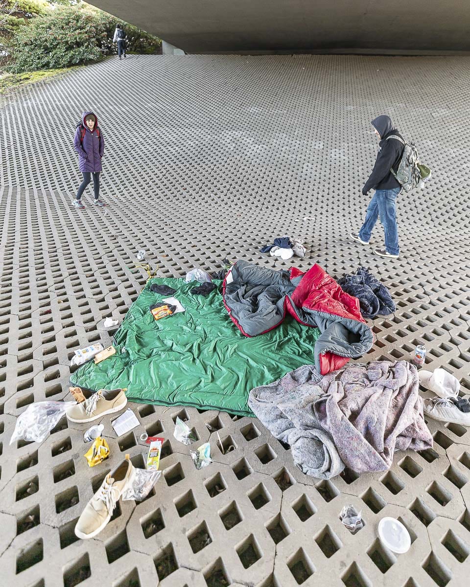 Sara De La Torre and Brian Coleman, interns with nonprofit Share, take part in the Homeless Point in Time count on Thursday. Photo by Mike Schultz