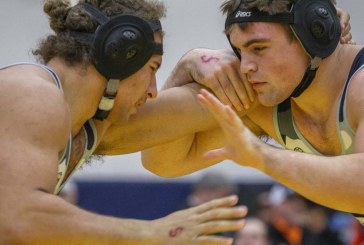 VIDEO: Wrestlers use Clark County Tournament as unofficial start to stretch run