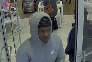 Vancouver Police seeking public’s help in identifying theft suspect