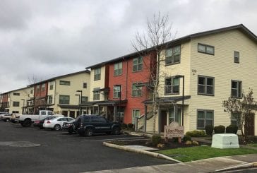 Fire sprinklers help to quickly extinguish apartment fire in Woodland