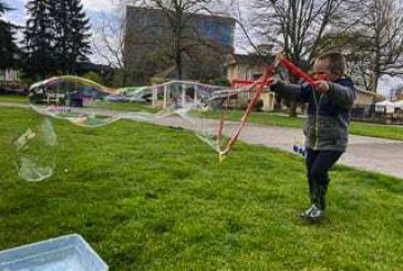 Columbia Play Project events encourage families to play together