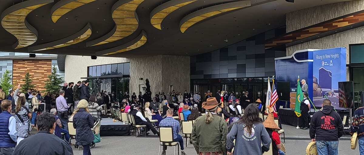 A few hundred people were invited to ilani’s groundbreaking ceremony for its 14-story hotel. Photo by Paul Valencia