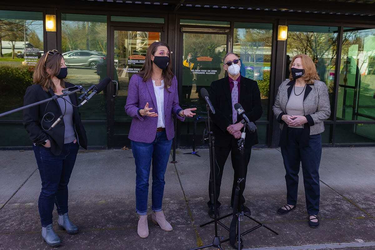 From left to right, County Councilor Temple Lentz, Congresswoman Jaime Herrera Beutler, Public Health Officer Dr. Alan Melnick, and Vancouver Mayor Anne McEnerny-Ogle. Photo by Mike Schultz