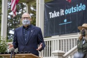 Gov. Inslee visits Vancouver with ‘Take it outside’ campaign