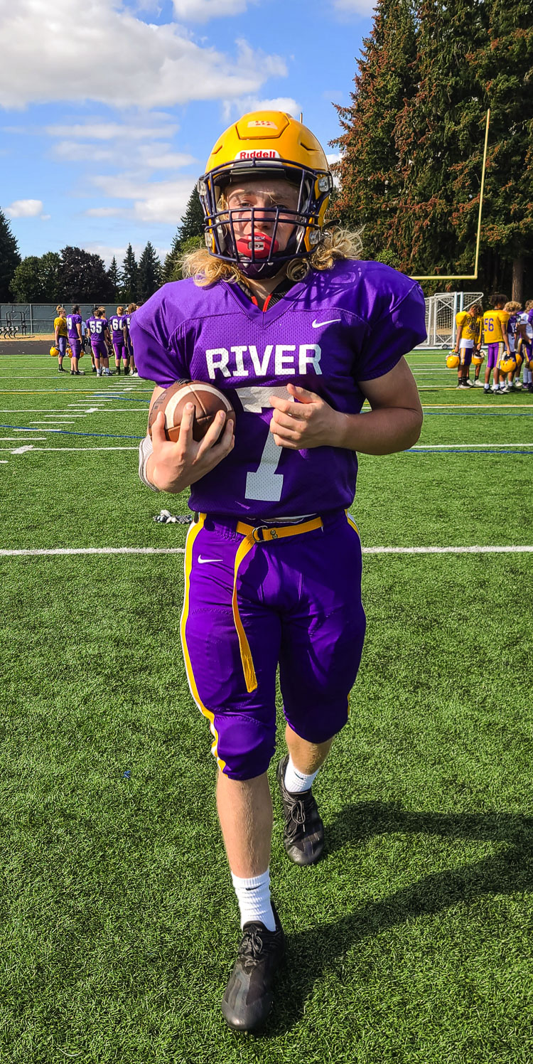 Dylan Kier plays running back and linebacker for Columbia River. Photo by Paul Valencia