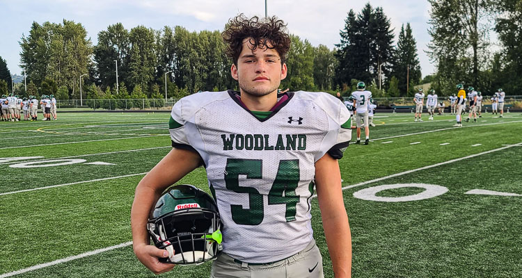Daeton Lofgren is not the biggest linebacker or lineman, but he plays big for the Woodland Beavers. Photo by Paul Valencia