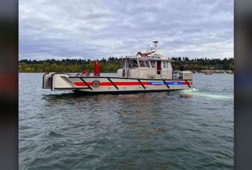 Vancouver Fire Boat Discovery saves woman in the Columbia River