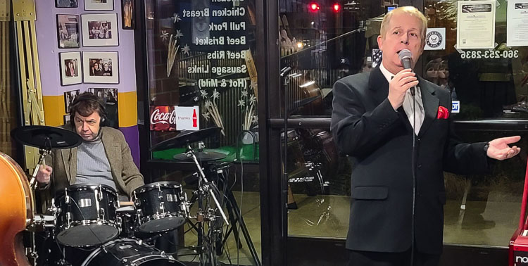 Drummer Donny Osborne, who toured with Mel Tormé for more than 20 years, and Jamie Goetz, a Frank Sinatra tribute performer, will play again at Goldies BBQ in Vancouver at 6 p.m. Monday as part of a week-long fundraiser for the families of fallen law enforcement officers. Photo by Paul Valencia