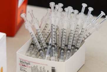 Opinion: Like Oregon, Washington should end the vaccine mandate on state workers