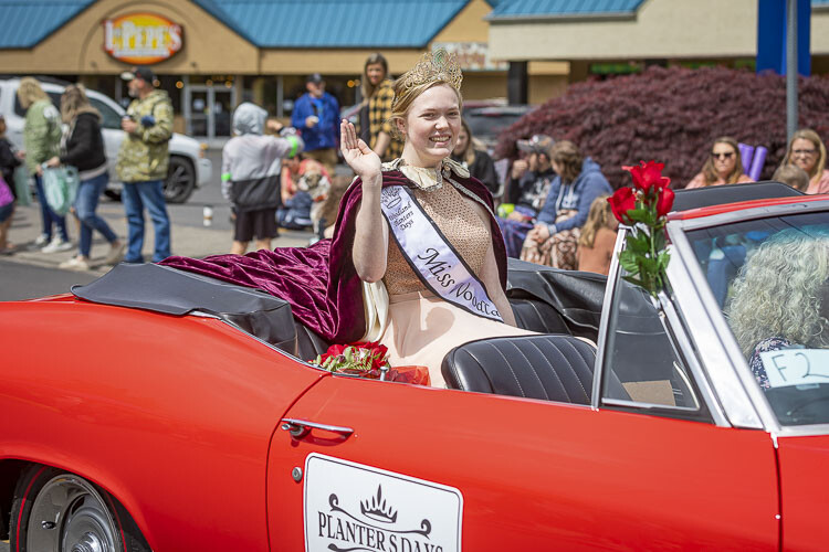 Miss Woodland Brooklynn Donald is shown here during the Planters Days parade. Princess Kate Miller was the other member of the 2022 Planters Days Court. Photo courtesy Mike Schultz