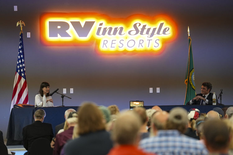 Democrat Marie Gluesenkamp Perez (left) and Republican Joe Kent squared off Tuesday evening in a political debate held at the RV Inn Style Resorts Convention Center. Photo courtesy Joseph Gary