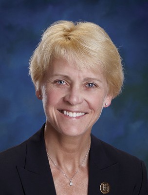Dr. Karissa Niehoff