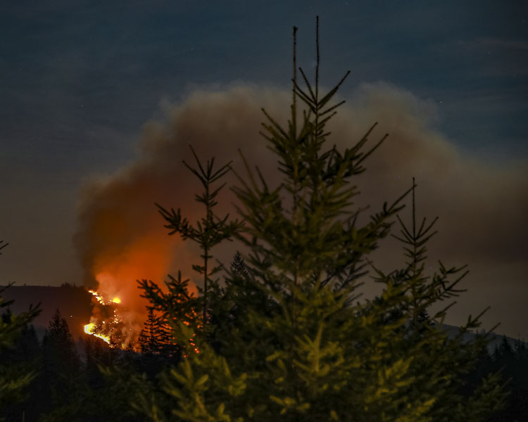 Nakia Creek Fire. Photo courtesy Cade Barker/Barker Photography.