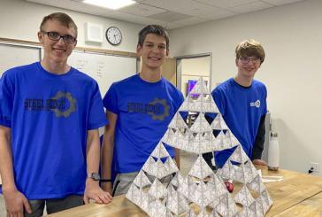 Steel Ridge Robotics students lead SpudBot Academy