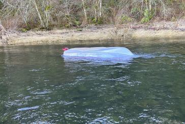 Occupants of capsized watercraft identified