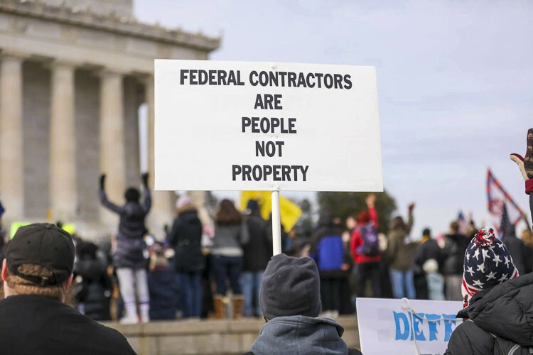 Thousands of people gather at the Lincoln Memorial in Washington on Jan. 23, 2022, to protest COVID-19 vaccine mandates. The rally was organized by Robert Kennedy Jr. Photo courtesy Nicole Glass Photography/Shutterstock