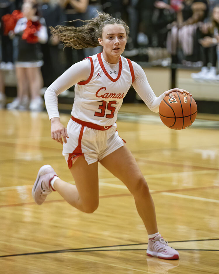 Camas sophomore Keirra Thompson is a traditional point guard, looking to pass to set up a teammate. But she can also score. On Tuesday, she had 14 points and 10 assists in Camas’ win over Union. Photo by Mike Schultz