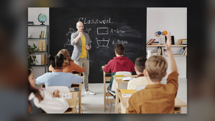 The Washington State House of Representatives on Monday unanimously passed legislation from Rep. Paul Harris that would give educators with a reprimand an opportunity for redemption.