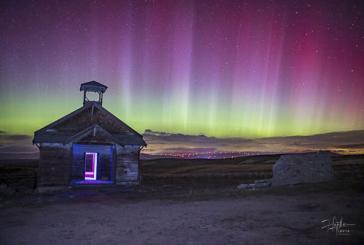 Local photographer captures Northern Lights