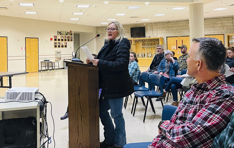 La Center parent Buffy Spargur shares her thoughts on the district’s new pronoun policy Tuesday night. Photo courtesy Leah Anaya