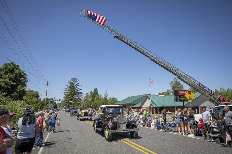 Antique cars were among the Hockinson Fun Days Parade participants Sunday. Photo by Mike Schultz