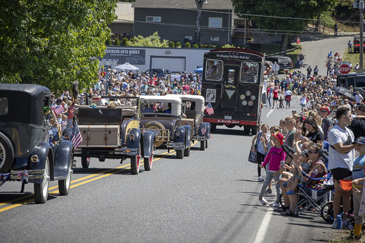 The streets were crowded for the 2023 Hockinson Fun Days Parade Saturday. Photo by Mike Schultz