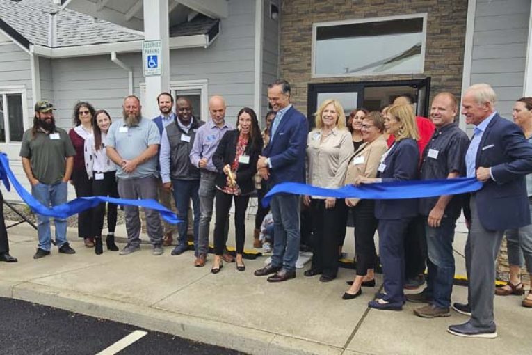 Columbia Gardens community holds official grand opening
