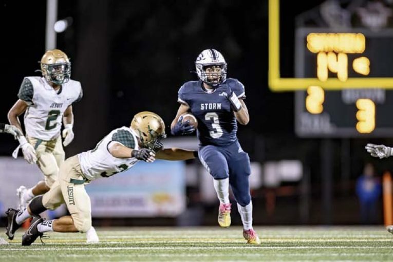 Commentary: A night of statements for the first Friday Night Lights of 2023