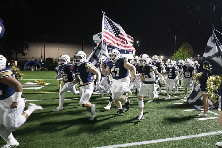 High school football: Seton Catholic has arrived