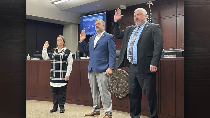 Victoria Ferrer, Eric Overholser and Shane Bowman (left to right) take the oath of office. Photo courtesy city of Battle Ground