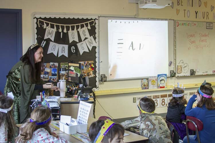 Kristy Haagen demonstrated and taught students the calligraphy used in Middle Ages books and letters. Photo courtesy Woodland School District
